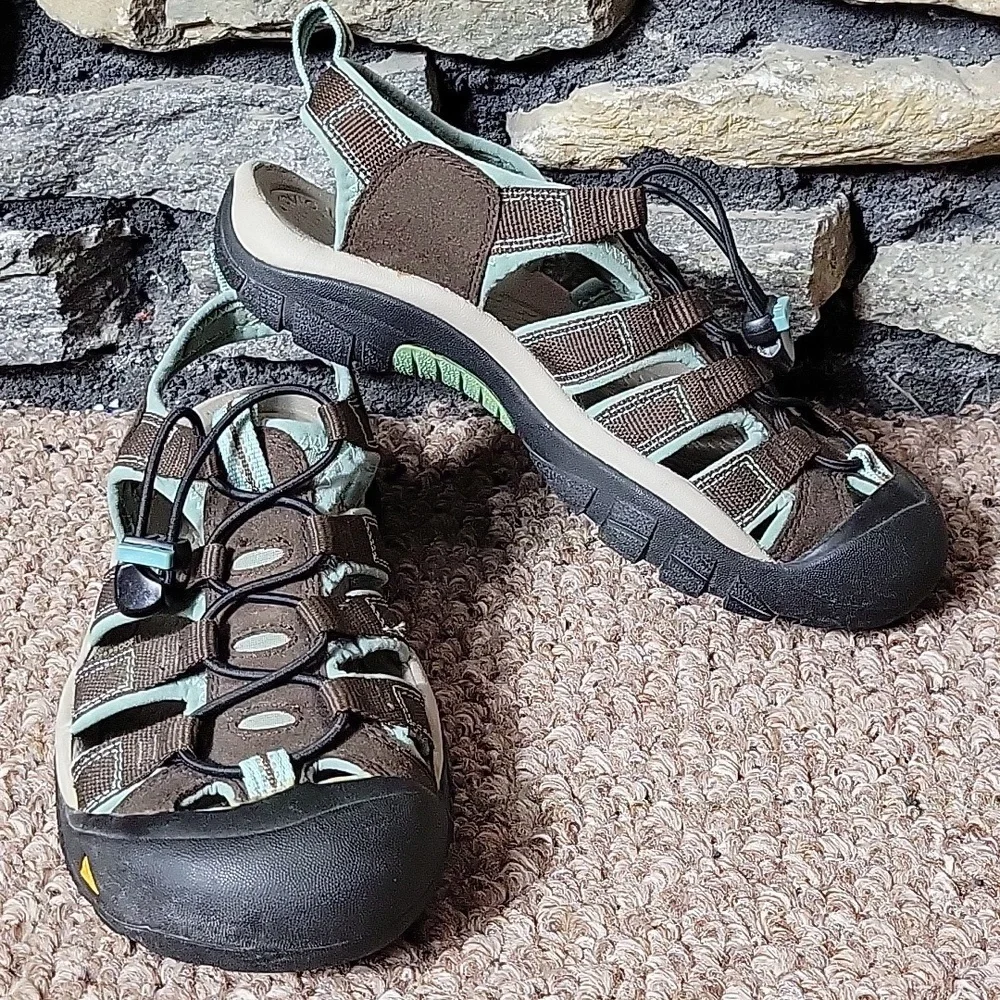 Women's Keen  Brown and Green Outdoor Sandals Size 8 - Picture 6 of 10